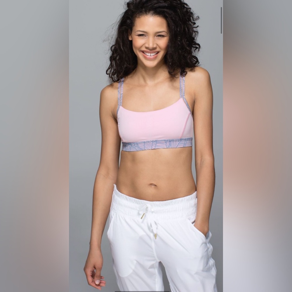 EUC-‎ Lululemon Straight Up Bra- pink/gray size 4